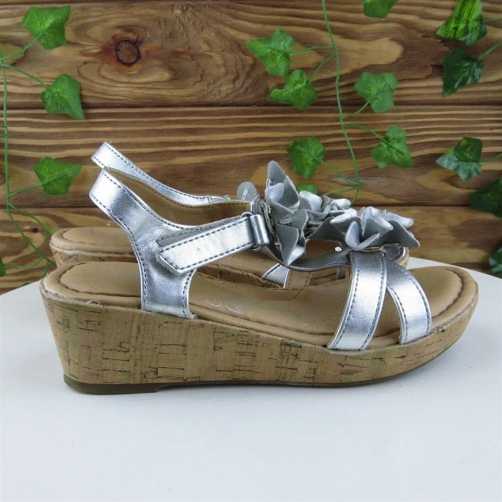 Born Concept Sz 2 Shoes‎ Girls Youth Gladiator Silver Synthetic Hook & Loop